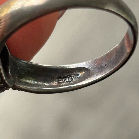 Vintage Sterling Silver Pearl Marcasite Ring - Picture 4 of 12